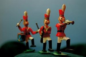 3 Toy Soldiers